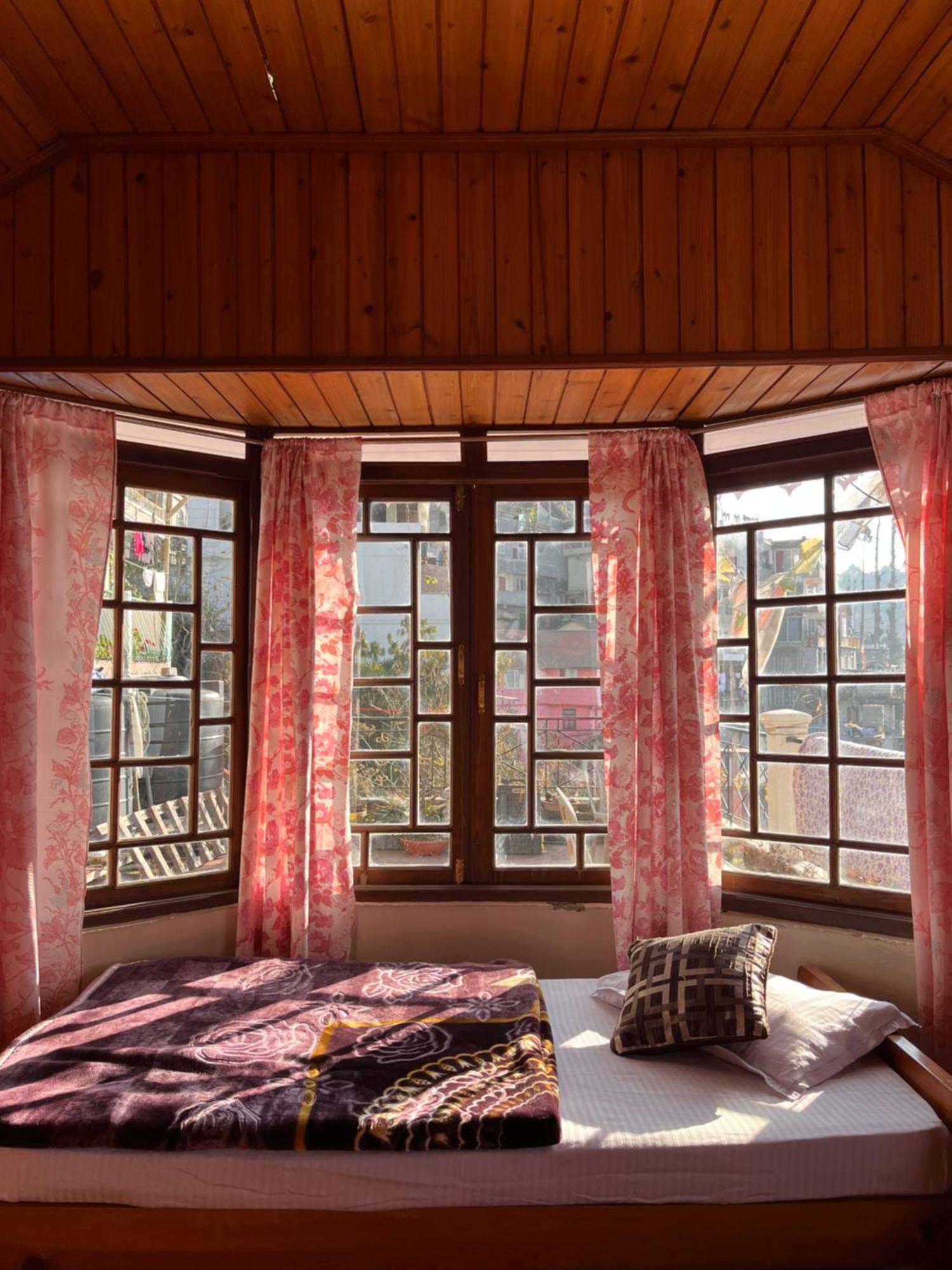 Eagle'S Nest Homestay Νταρτζίλινγκ Εξωτερικό φωτογραφία